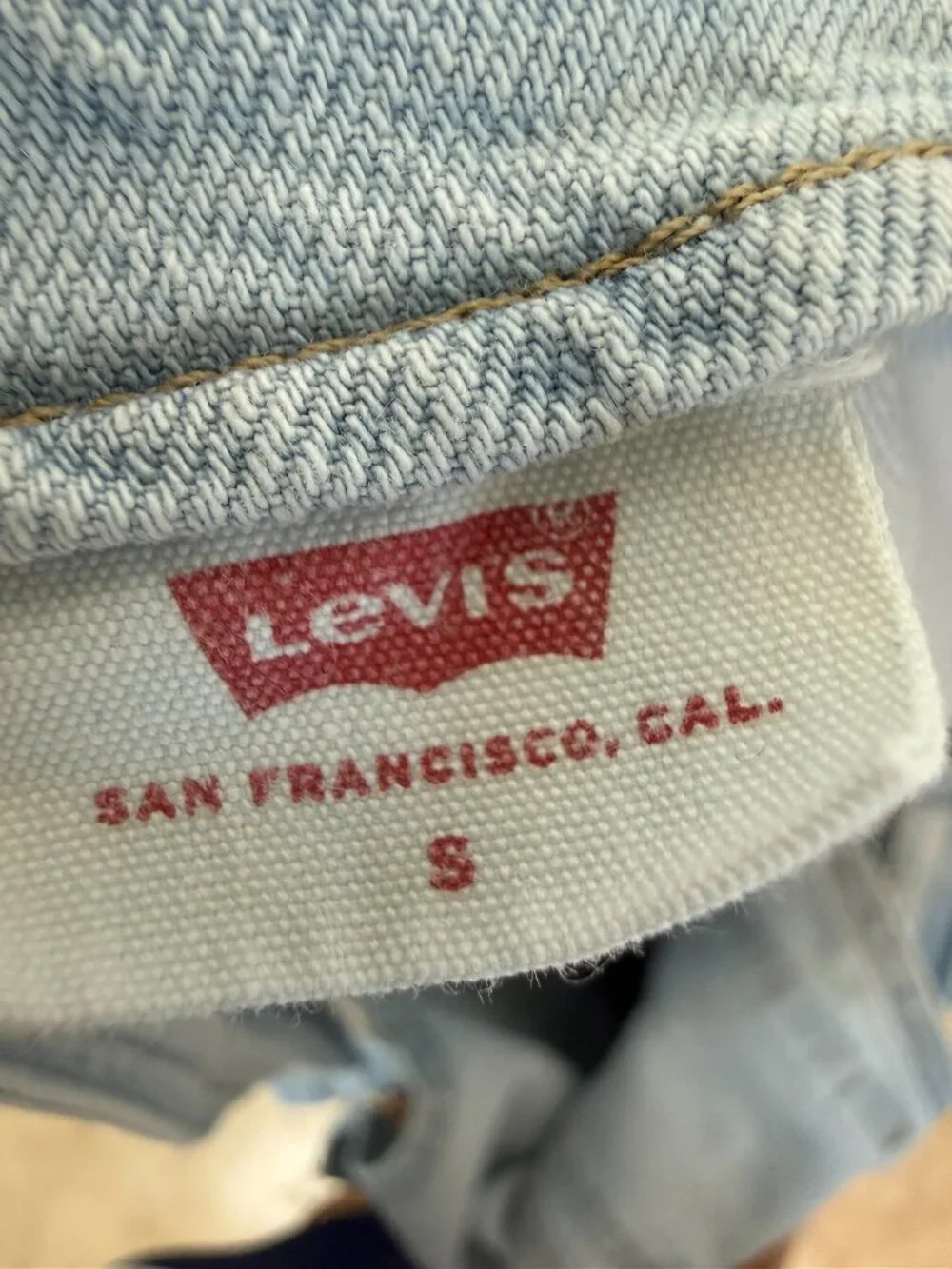 Levi's Denim Overall Dress Bib Jumper Pinafore Light Wash Y2K 90s Small - Picture 8 of 11